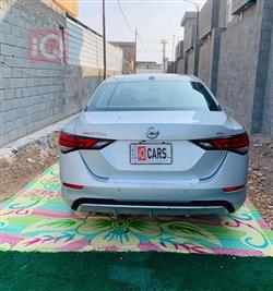 نيسان سنترا